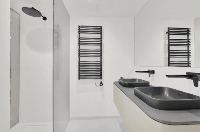 3 bedroom Flat for sale in Cort, Palma de Mallorca with garage - € 1,950,000 (Ref: 9552379)