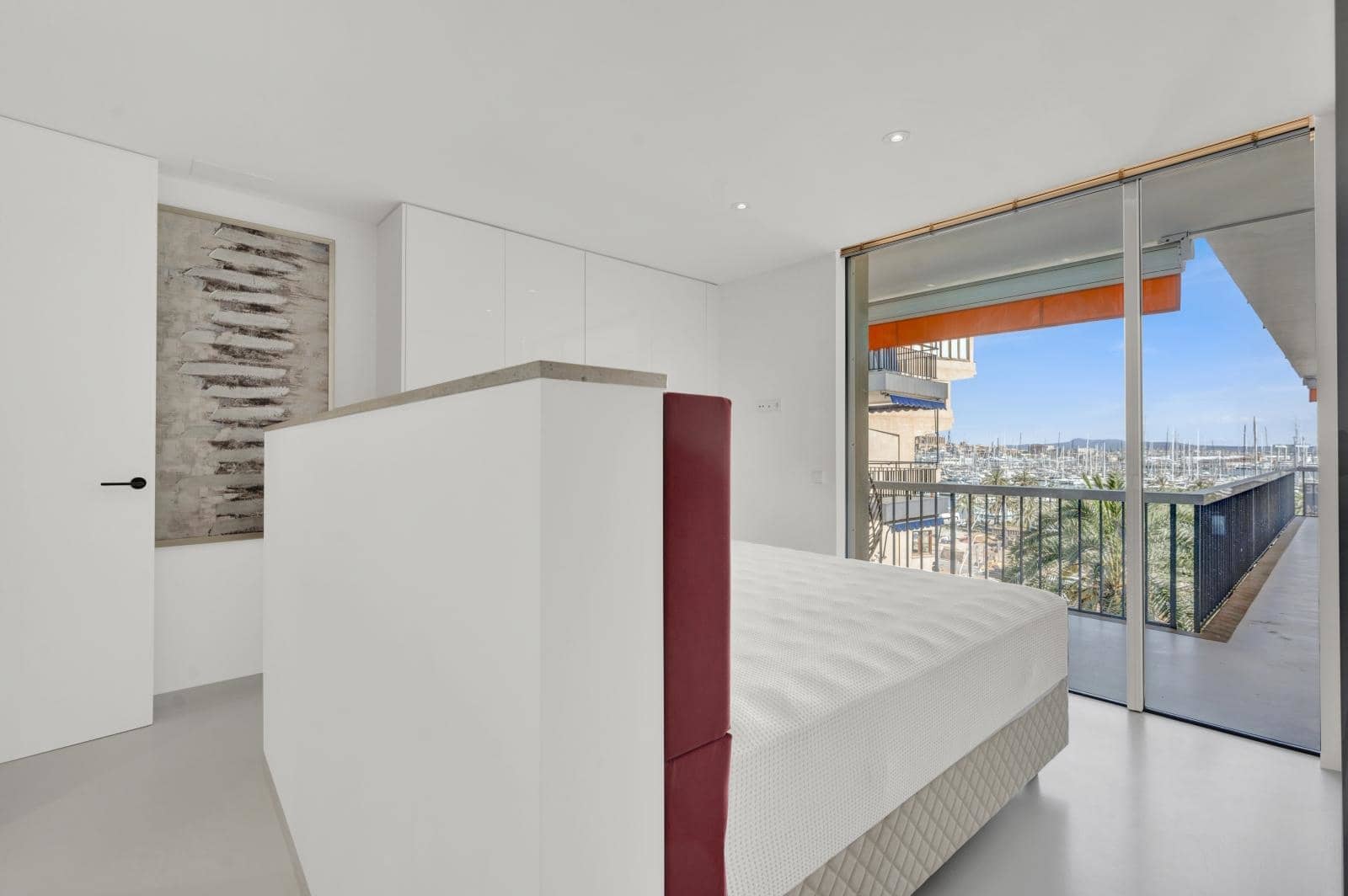 3 bedroom Flat for sale in Palma de Mallorca with garage - € 1,950,000 (Ref: 9552379)