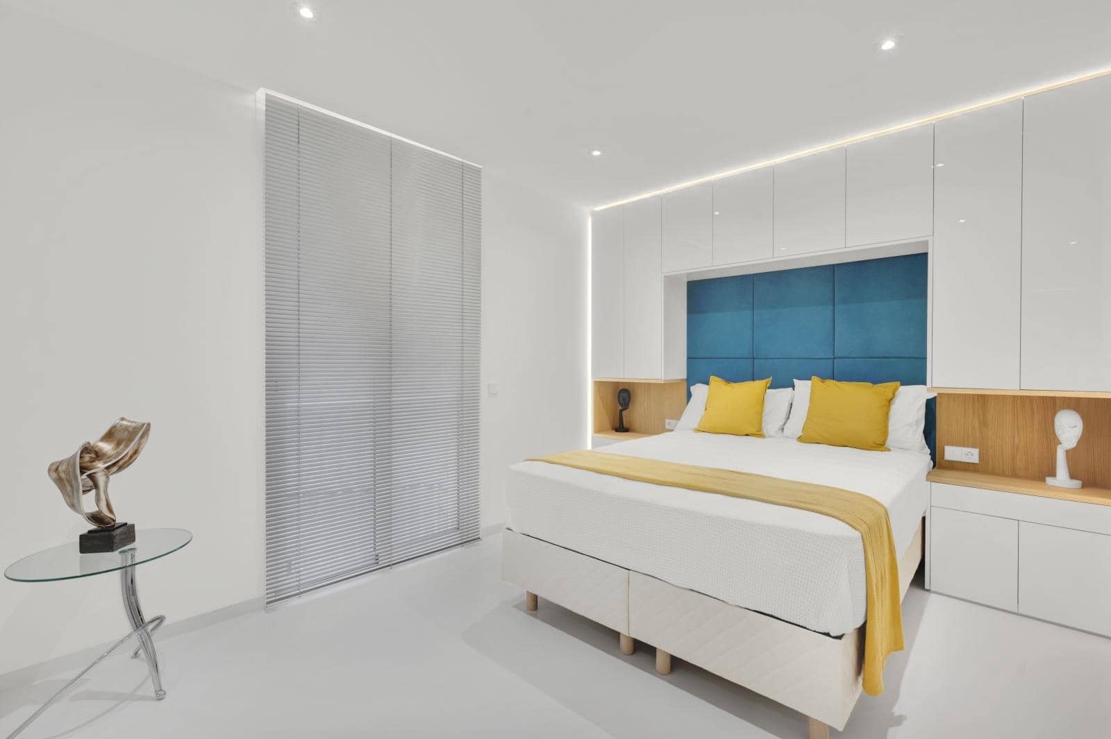 3 bedroom Flat for sale in Palma de Mallorca with garage - € 1,950,000 (Ref: 9552379)