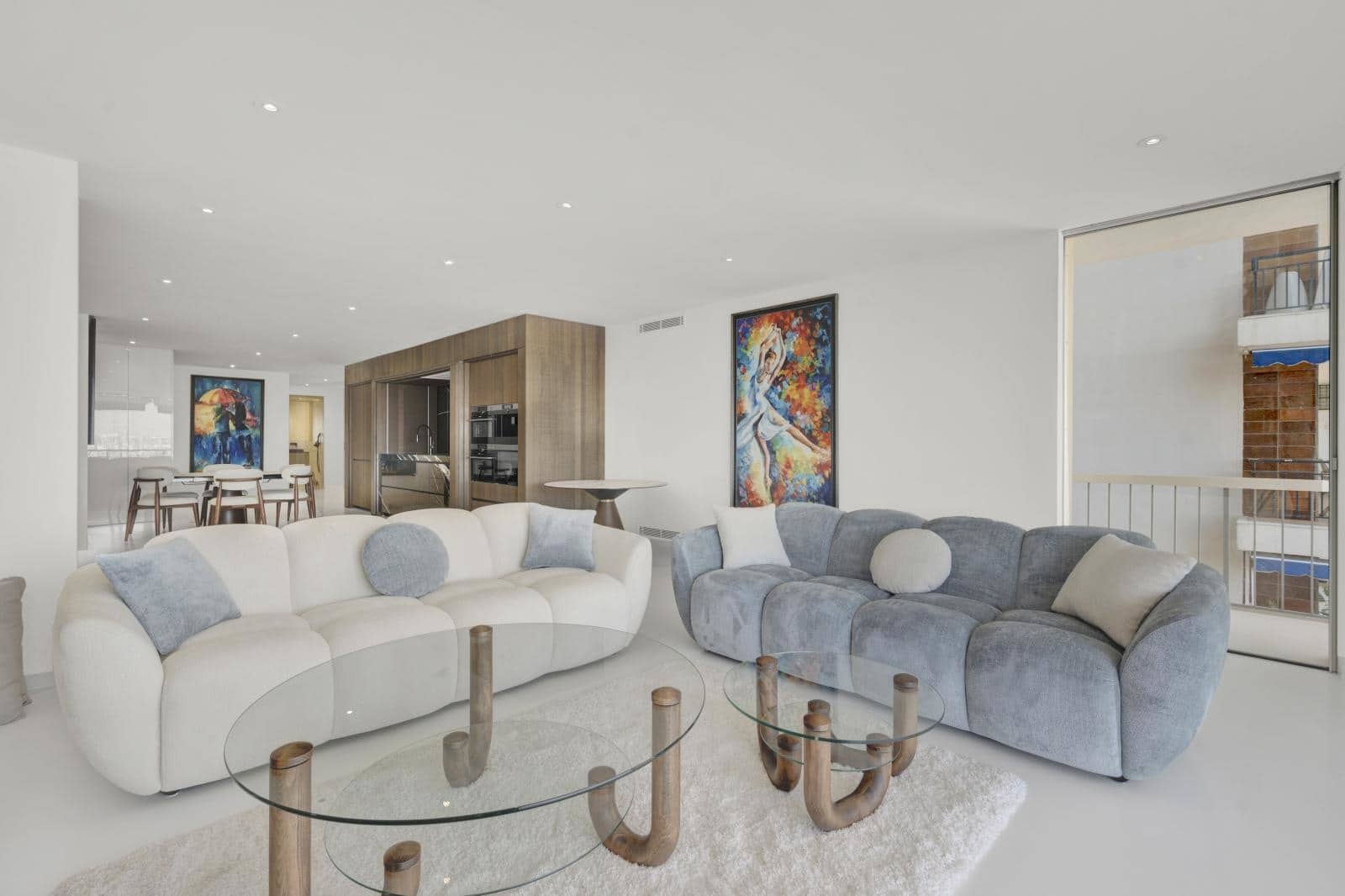 3 bedroom Flat for sale in Palma de Mallorca with garage - € 1,950,000 (Ref: 9552379)
