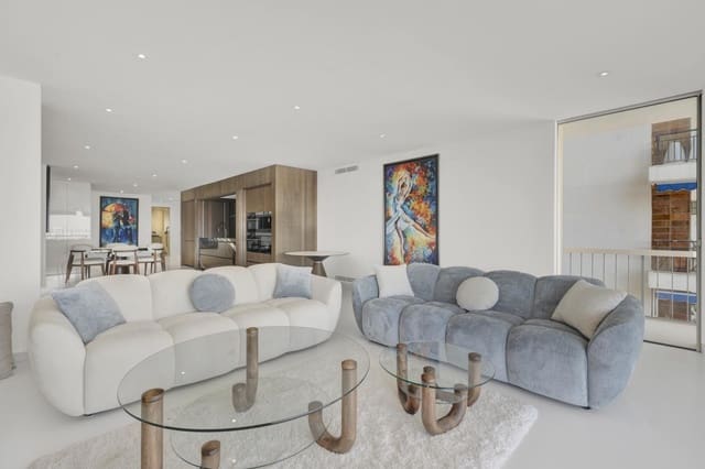 3 bedroom Flat for sale in Cort, Palma de Mallorca with garage - € 1,950,000 (Ref: 9552379)