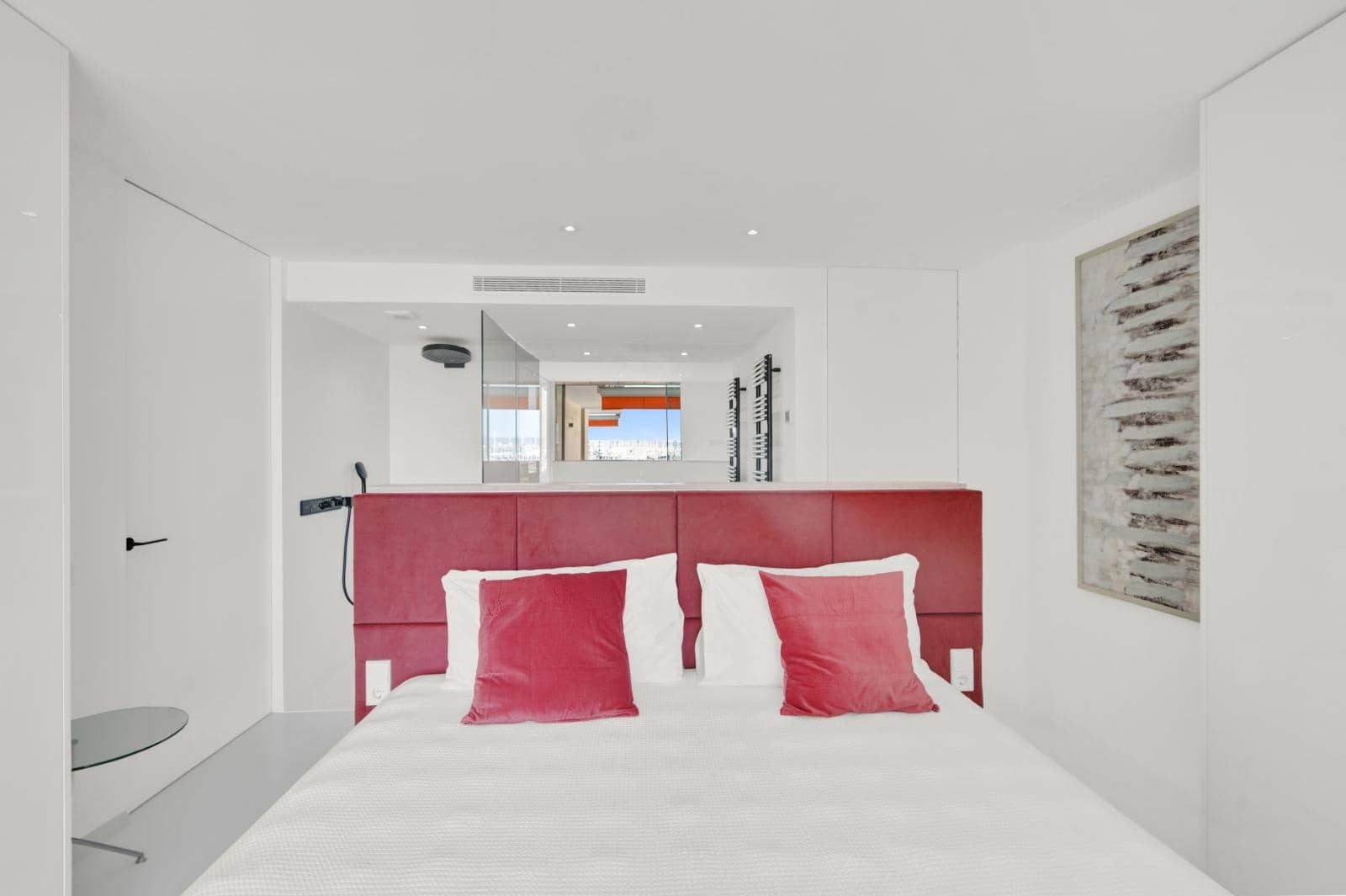 3 bedroom Flat for sale in Palma de Mallorca with garage - € 1,950,000 (Ref: 9552379)