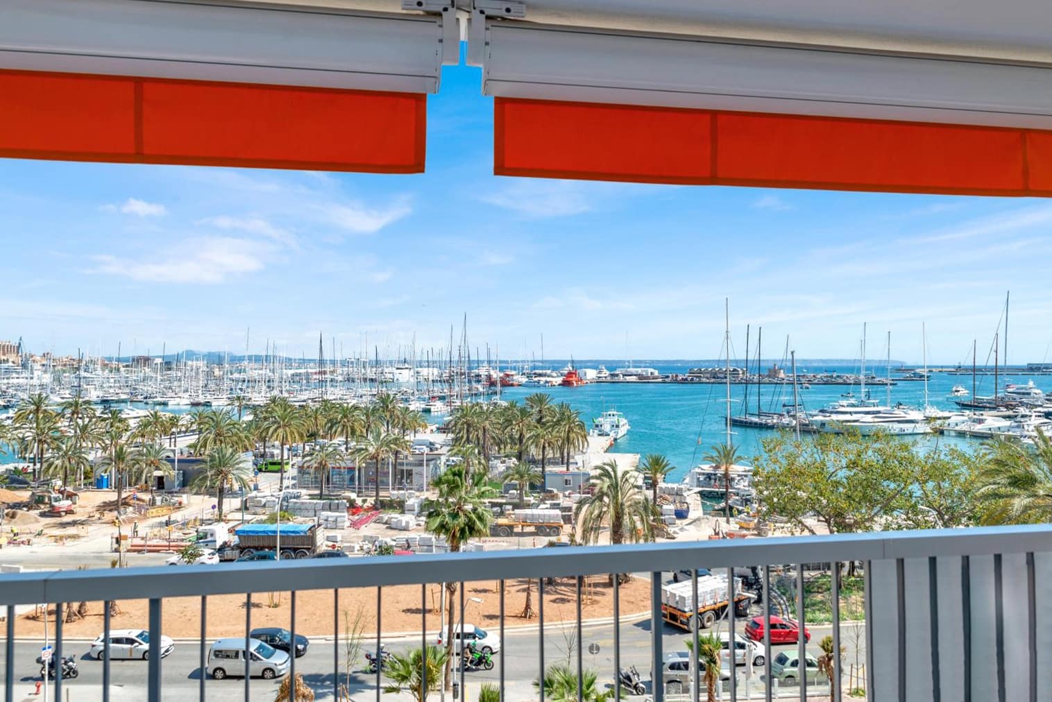 3 bedroom Flat for sale in Palma de Mallorca with garage - € 1,950,000 (Ref: 9552379)