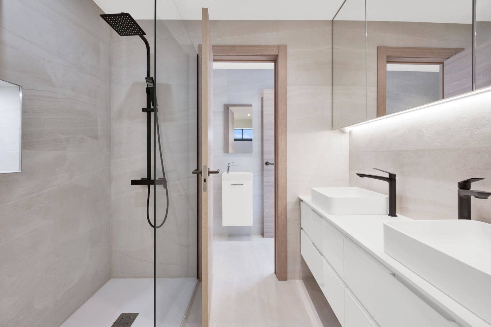 2 soveværelse Lejlighed til salg i Puerto Portals med swimmingpool garage - € 950.000 (Ref: 9552380)