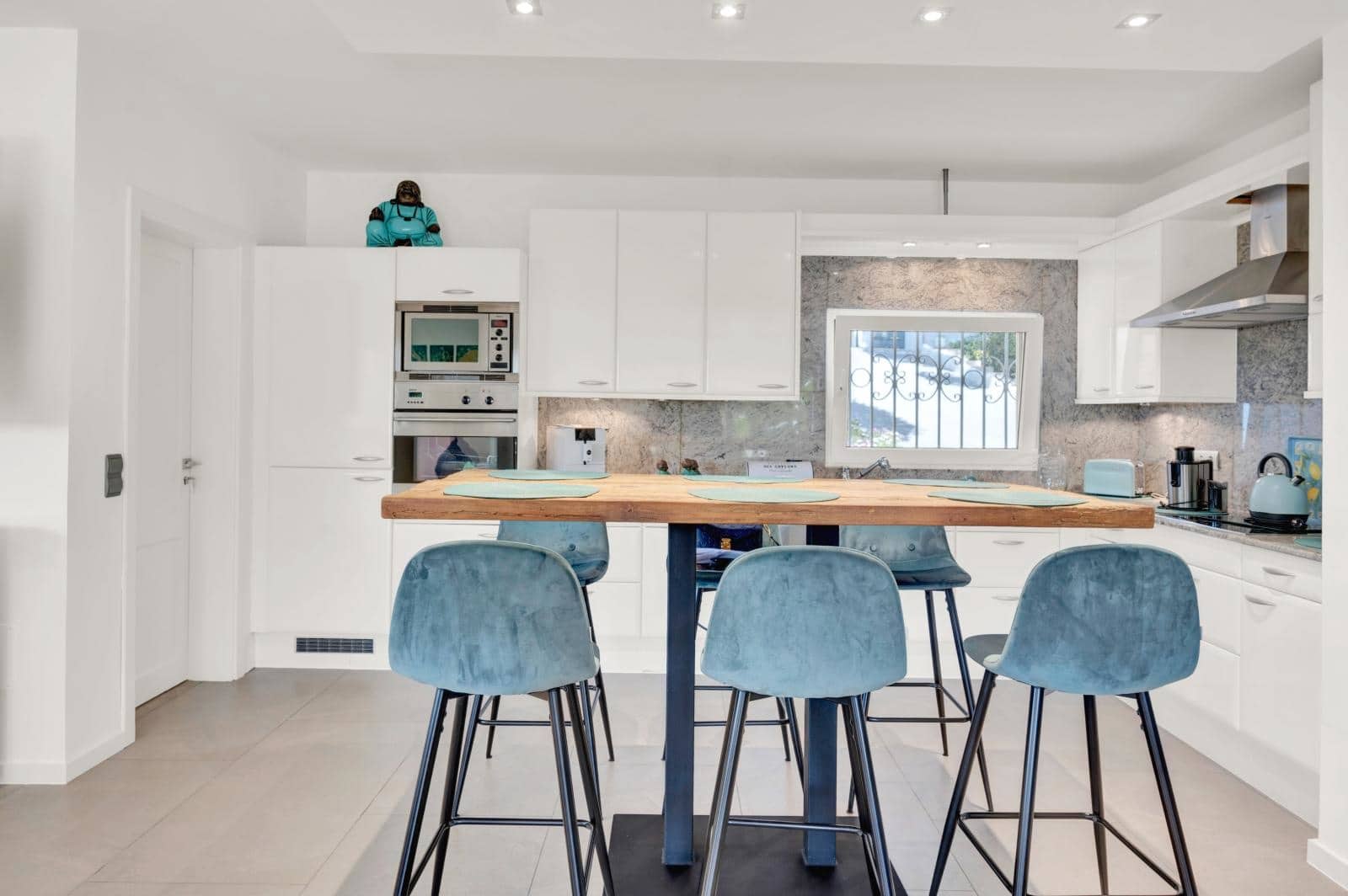 4 bedroom Villa for sale in Costa de la Calma with pool garage - € 1,980,000 (Ref: 9552381)