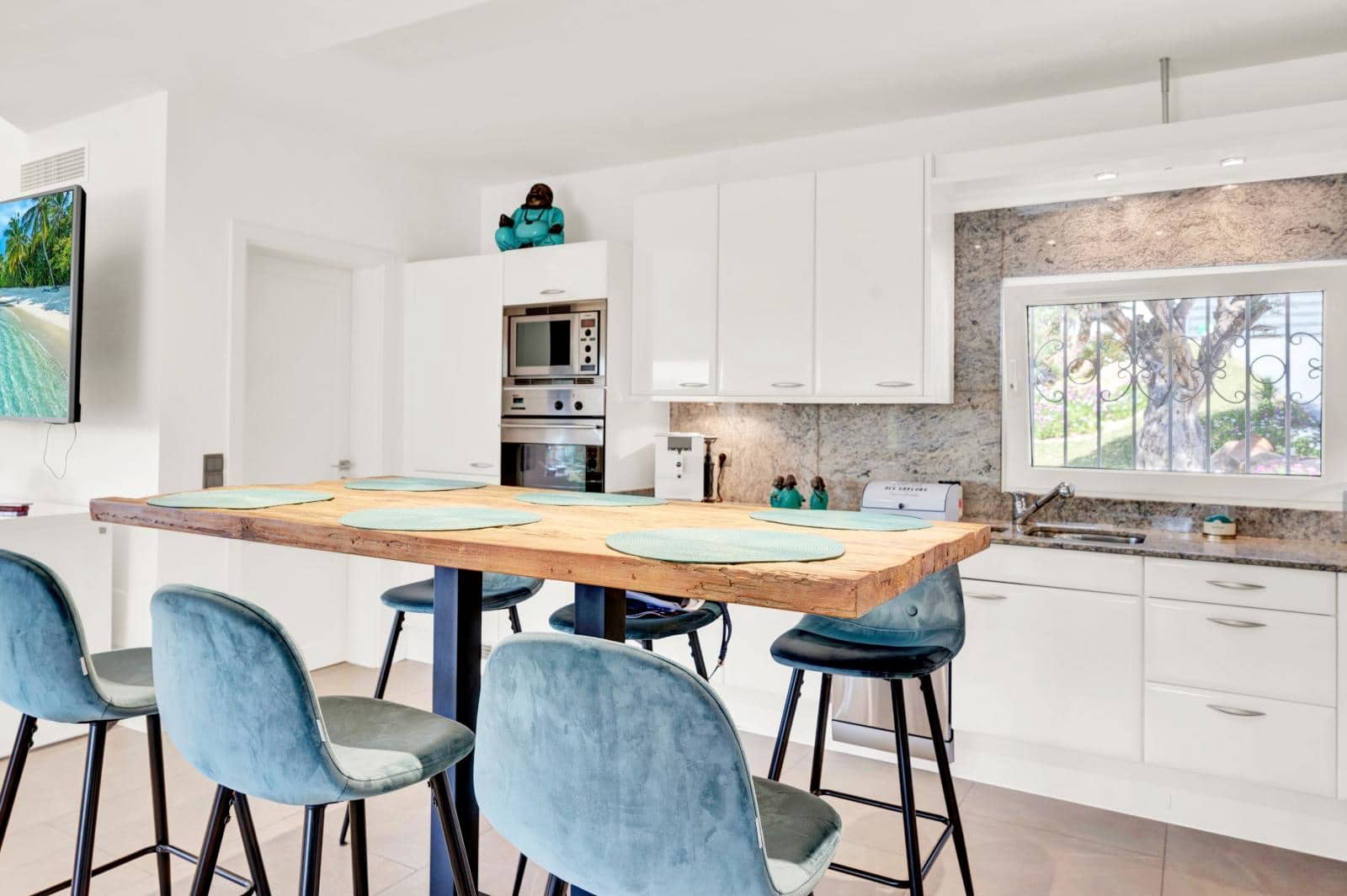 4 bedroom Villa for sale in Costa de la Calma with pool garage - € 1,980,000 (Ref: 9552381)