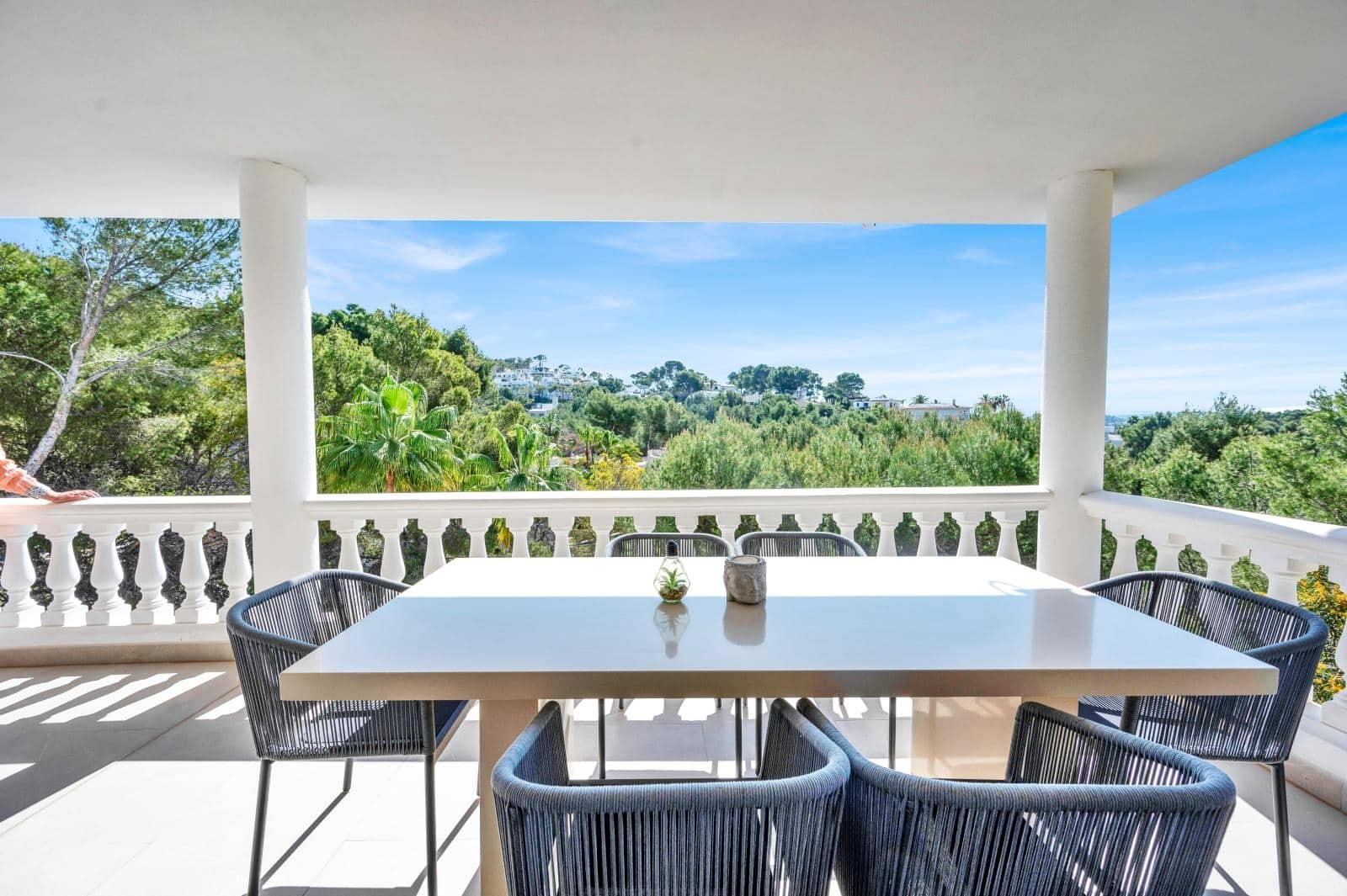 4 bedroom Villa for sale in Costa de la Calma with pool garage - € 1,980,000 (Ref: 9552381)