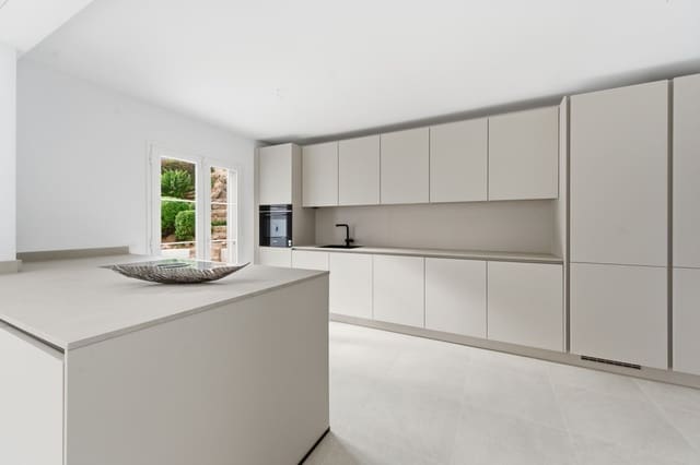 5 Zimmer Villa zu verkaufen in Santa Ponsa, Calvià mit Pool - 2.750.000 € (Ref: 9552382)