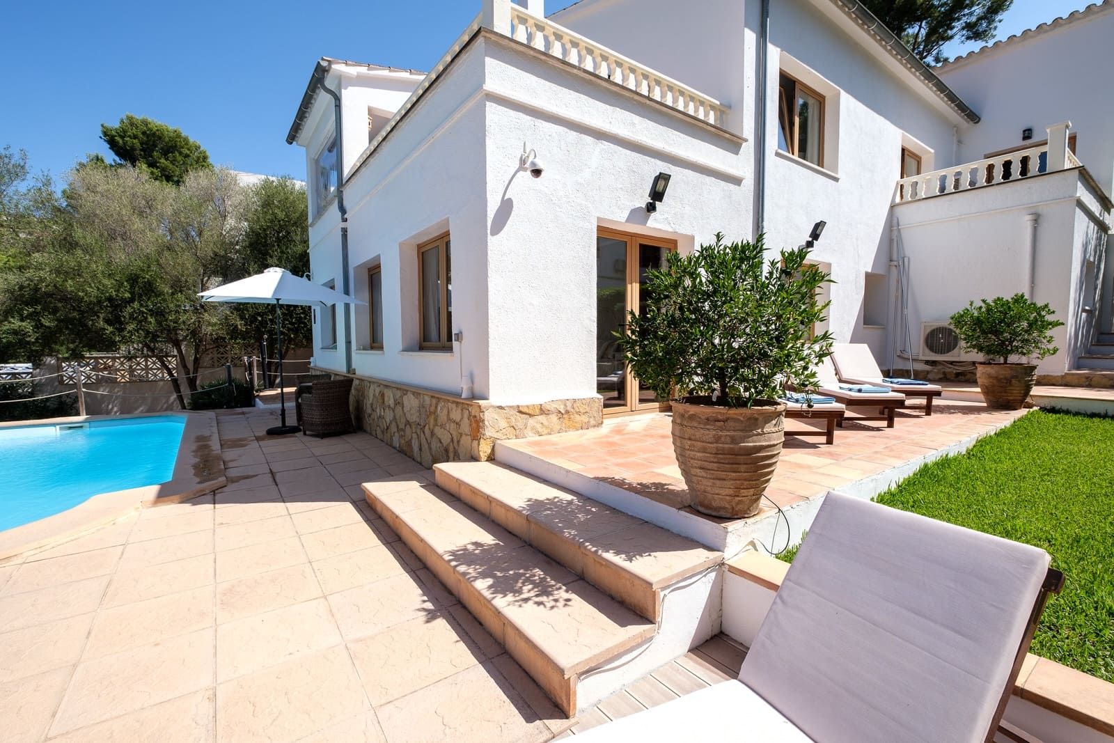 4 soveværelse Villa til salg i Portals Nous med swimmingpool garage - € 1.925.000 (Ref: 9552383)