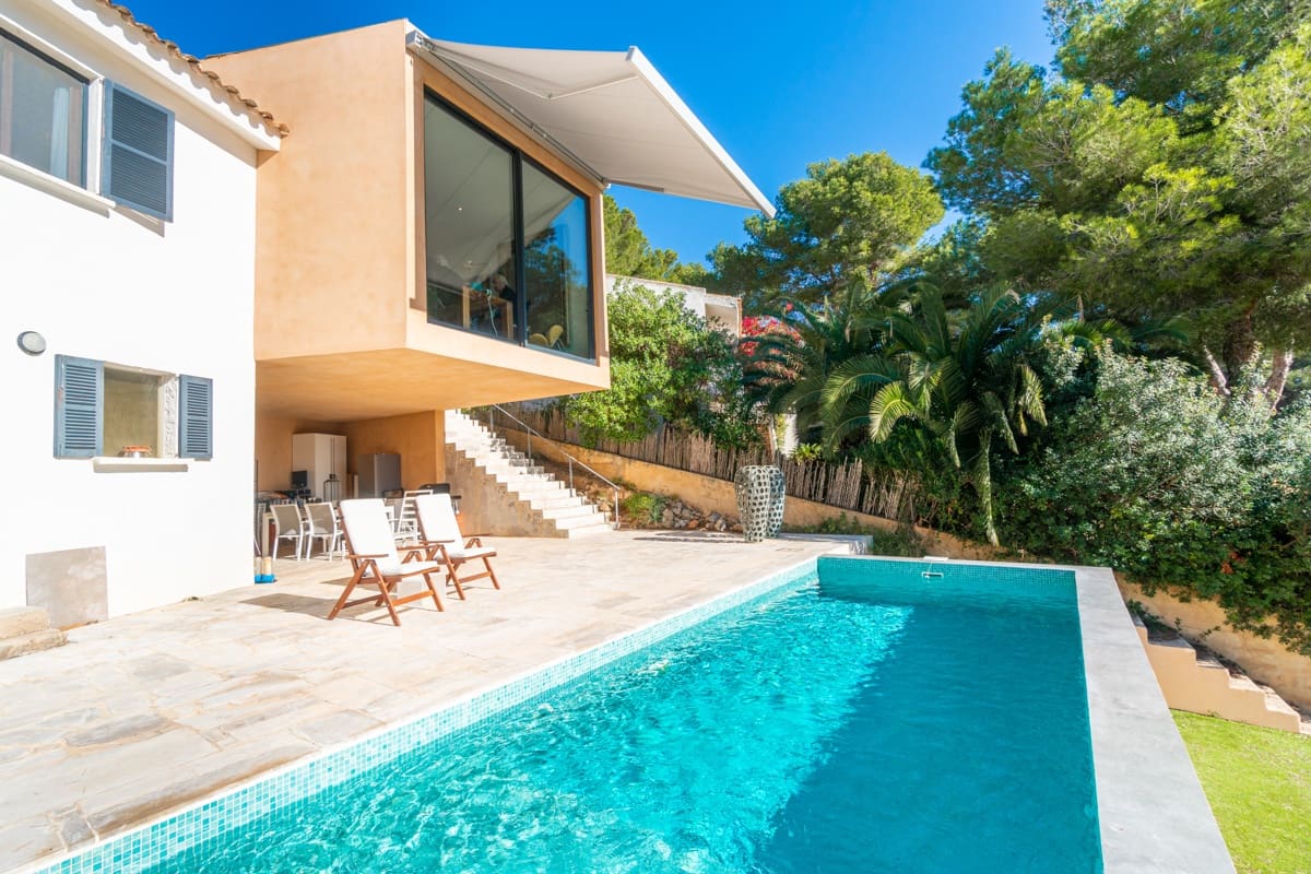 4 bedroom Villa for sale in Costa de la Calma with pool garage - € 1,590,000 (Ref: 9552385)