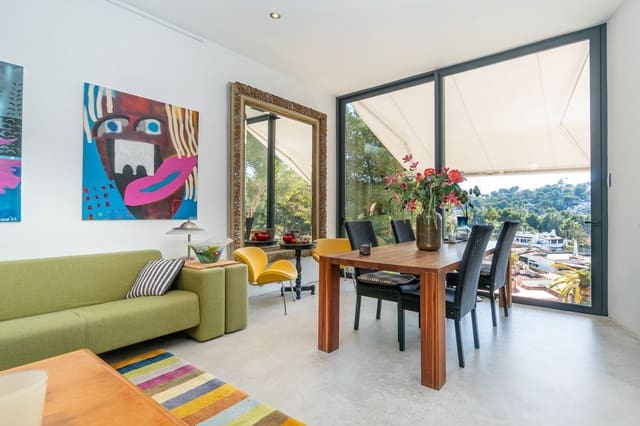 4 bedroom Villa for sale in Costa de la Calma, Calvià with pool garage - € 1,590,000 (Ref: 9552385)