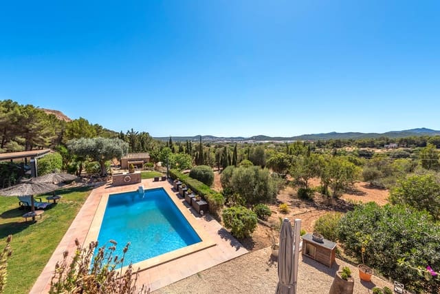 5 makuuhuone Omakotitalo myytävänä paikassa Calvià Pueblo, Calvià mukana uima-altaan 
autotalli - 2 170 000 € (Ref: 9552386)