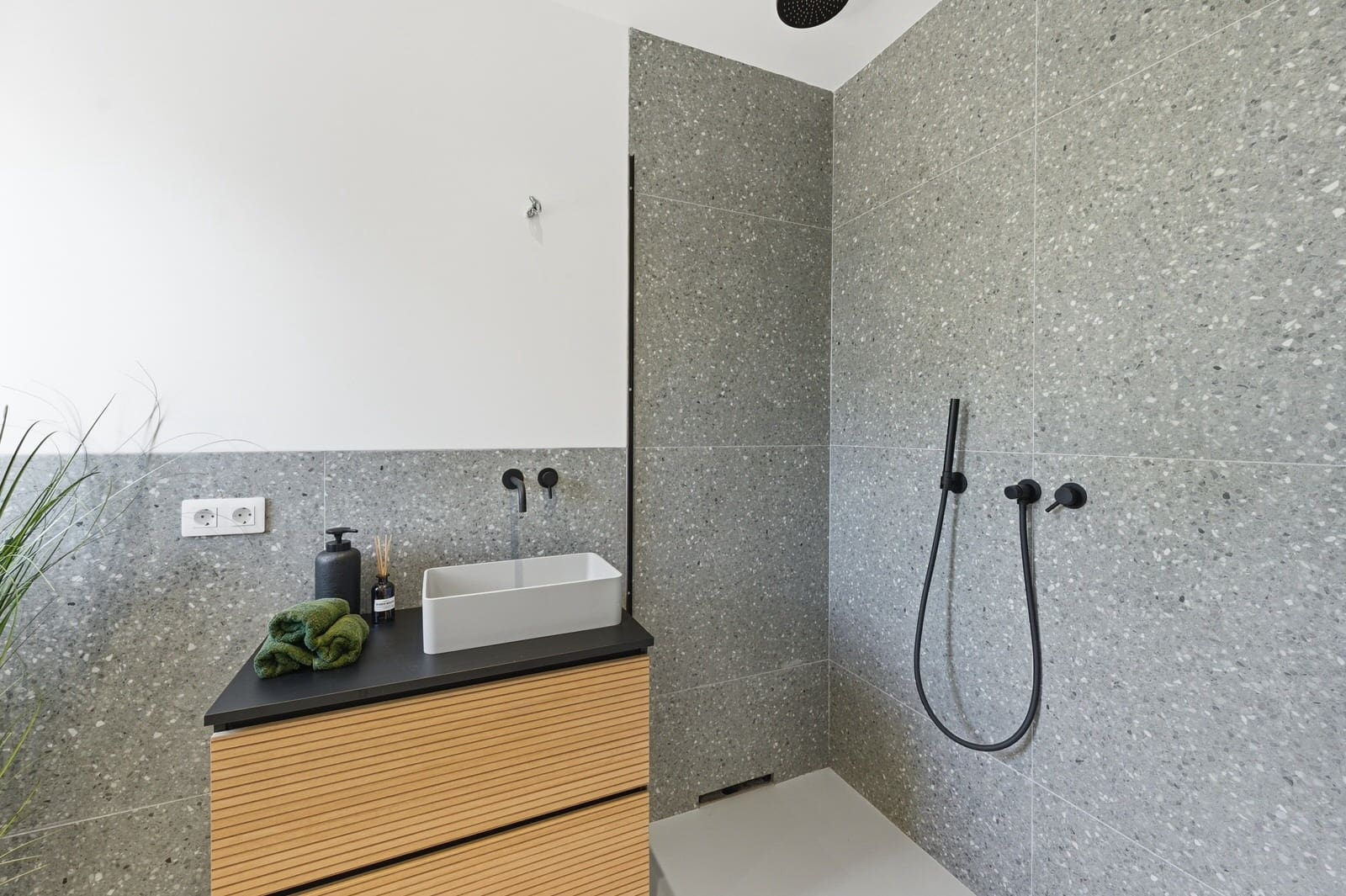 4 slaapkamer Villa te koop in Santa Ponsa met zwembad garage - € 2.950.000 (Ref: 9552387)