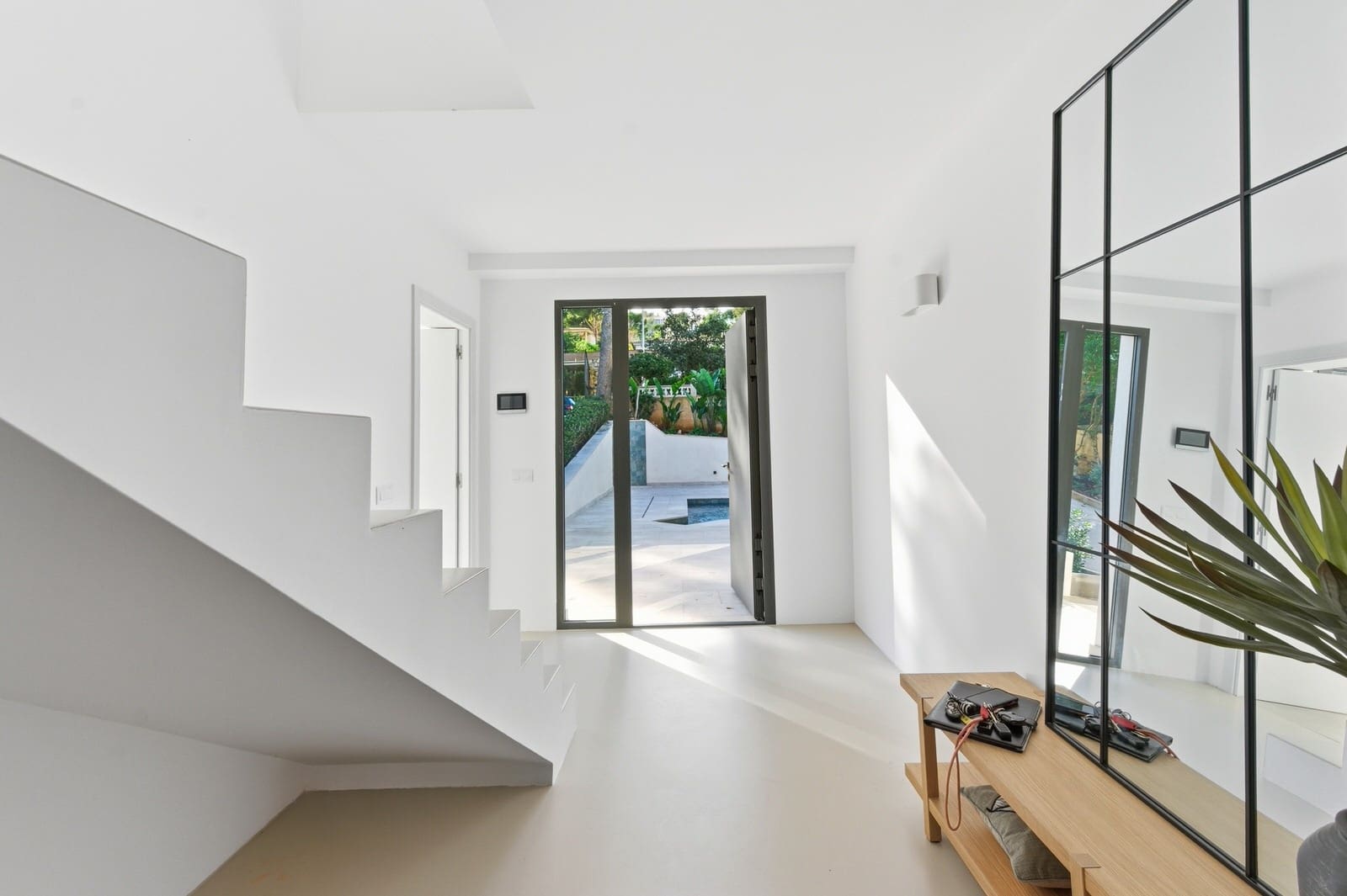 4 slaapkamer Villa te koop in Santa Ponsa met zwembad garage - € 2.950.000 (Ref: 9552387)