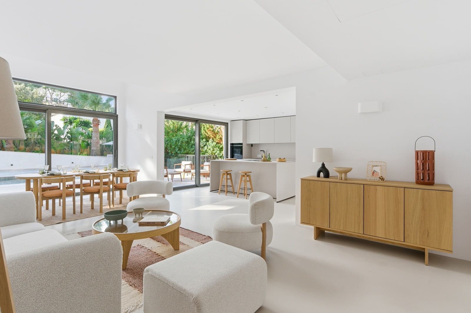 4 slaapkamer Villa te koop in Santa Ponsa met zwembad garage - € 2.950.000 (Ref: 9552387)