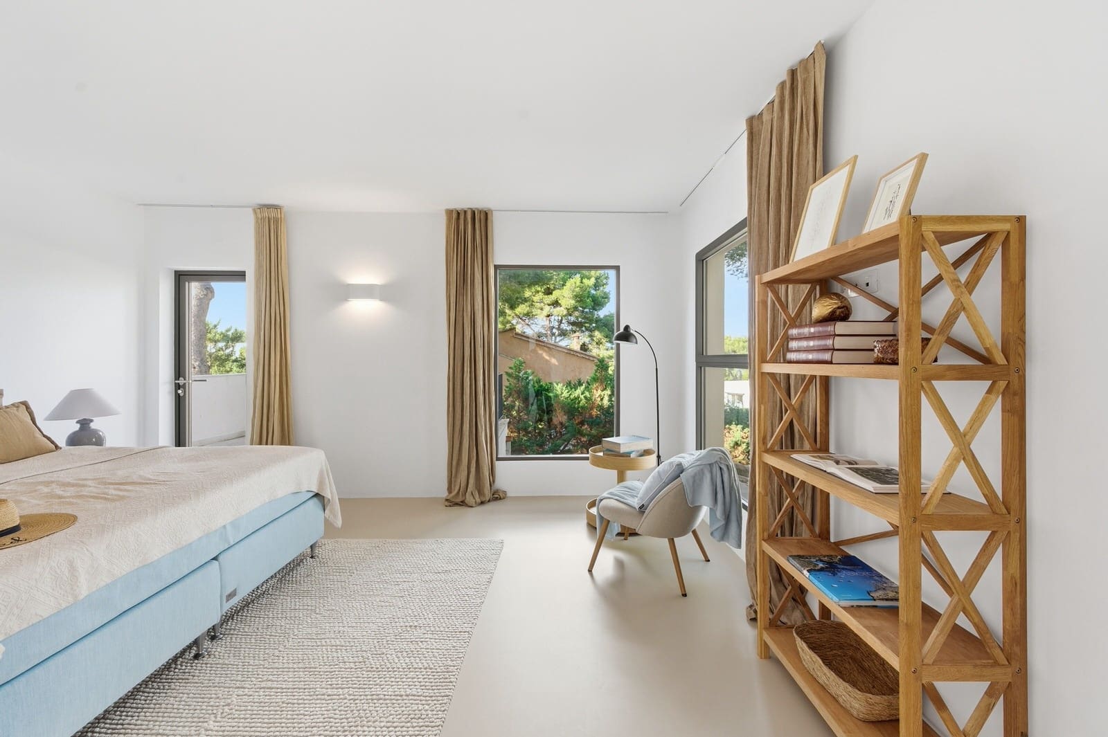 4 slaapkamer Villa te koop in Santa Ponsa met zwembad garage - € 2.950.000 (Ref: 9552387)