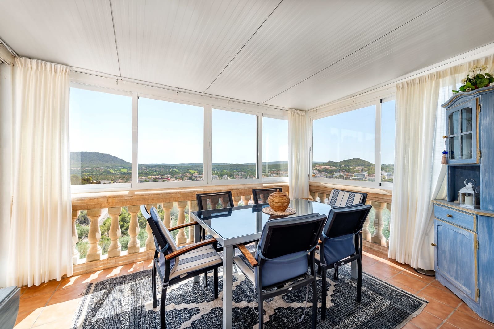 4 sypialnia Willa na sprzedaż w Santa Ponsa z basenem garażem - 1 750 000 € (Ref: 9552389)