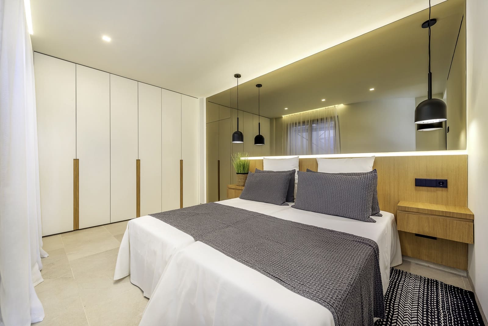 4 Zimmer Wohnung zu verkaufen in Santa Ponsa mit Pool Garage - 1.563.800 € (Ref: 9552391)