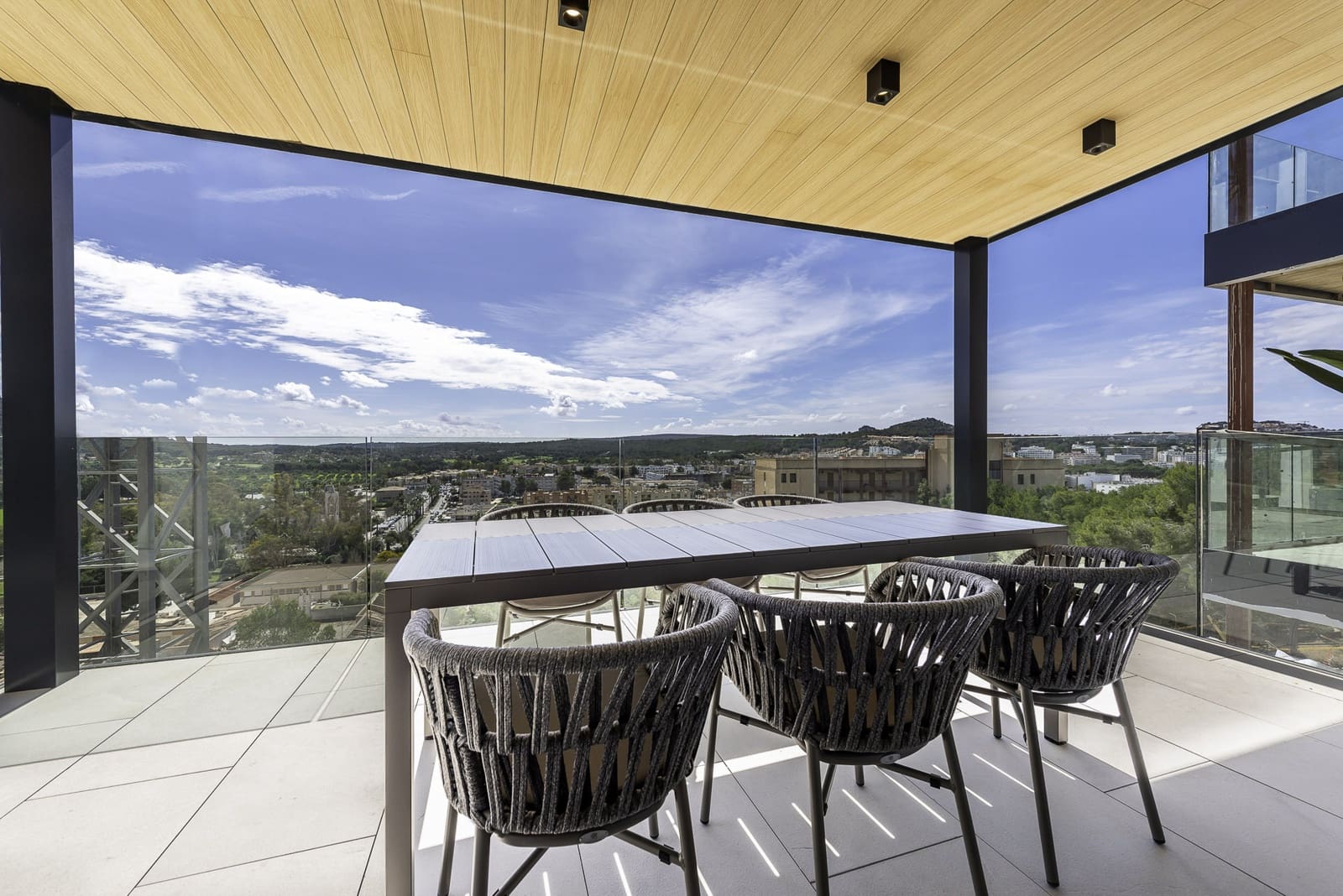 4 Zimmer Wohnung zu verkaufen in Santa Ponsa mit Pool Garage - 1.563.800 € (Ref: 9552391)