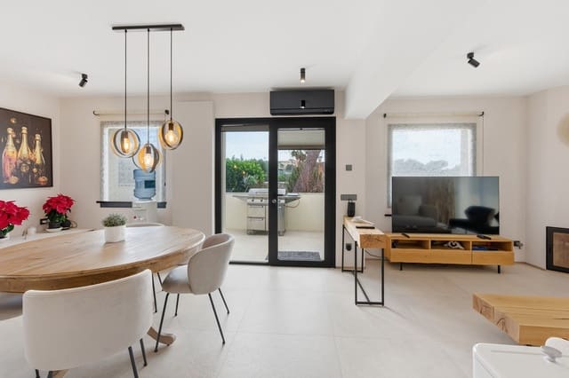 6 bedroom Townhouse for sale in Peguera / Paguera, Calvià with pool garage - € 3,500,000 (Ref: 9596765)