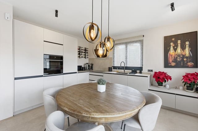 6 bedroom Townhouse for sale in Peguera / Paguera, Calvià with pool garage - € 3,500,000 (Ref: 9596765)