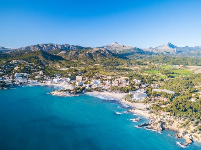 6 bedroom Townhouse for sale in Peguera / Paguera, Calvià with pool garage - € 3,500,000 (Ref: 9596765)