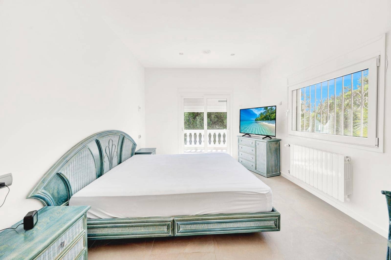 4 sovrum Villa till salu i Costa de la Calma med pool garage - 1 980 000 € (Ref: 9650518)