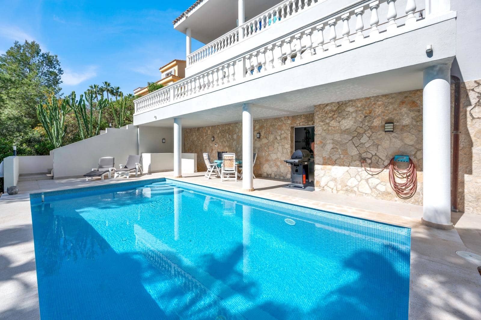4 sovrum Villa till salu i Costa de la Calma med pool garage - 1 980 000 € (Ref: 9650518)