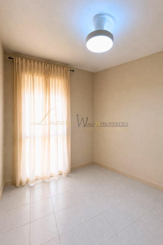 3 slaapkamer Flat te koop in Parque de la Reina met zwembad garage - € 365.000 (Ref: 10016758)