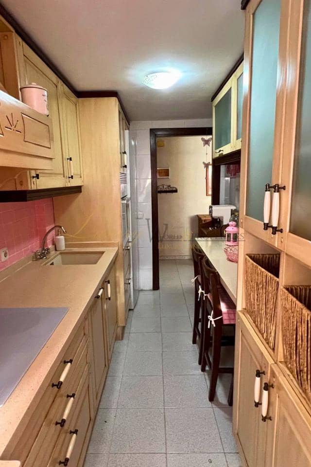 3 slaapkamer Flat te koop in Parque de la Reina met zwembad garage - € 365.000 (Ref: 10016758)