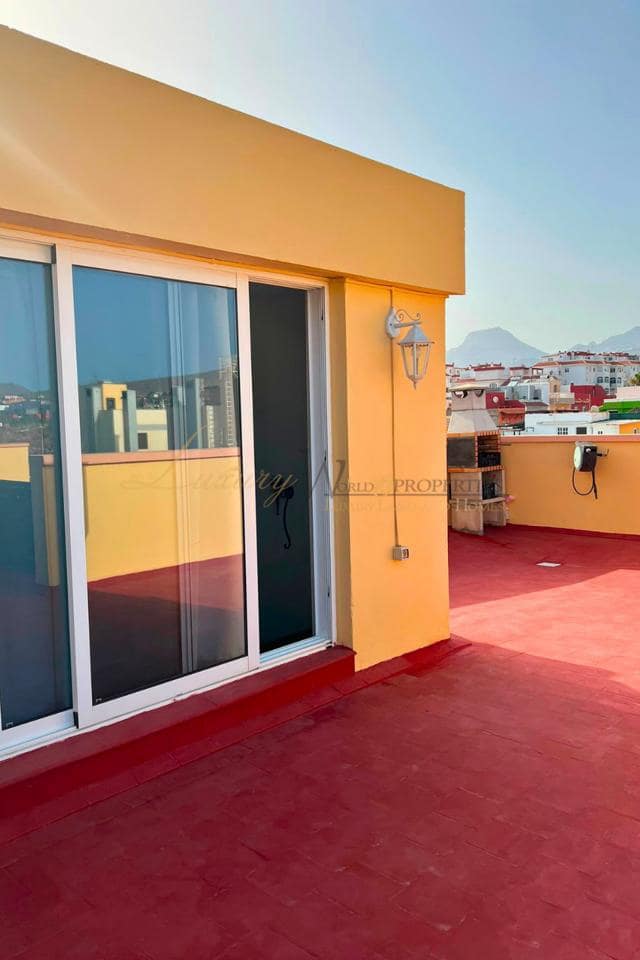 3 slaapkamer Flat te koop in Parque de la Reina met zwembad garage - € 365.000 (Ref: 10016758)