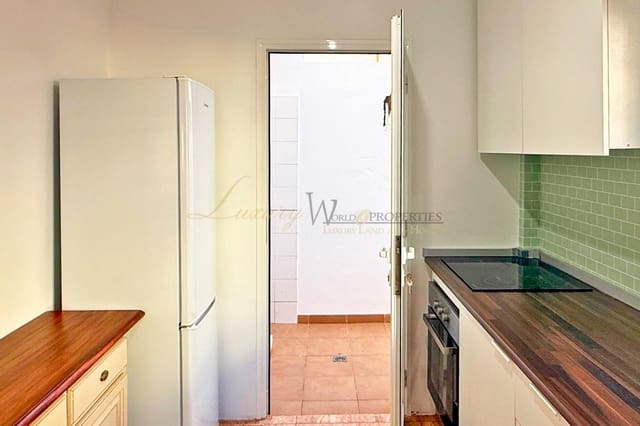 4 soveværelse Villa til salg i Llano del Camello, San Miguel de Abona med garage - € 449.000 (Ref: 10029730)