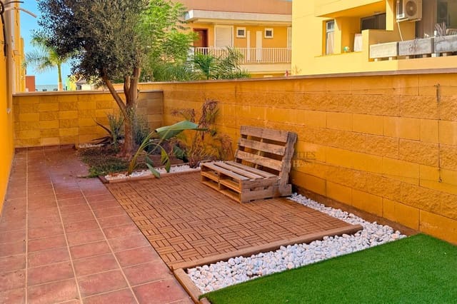 4 soveværelse Villa til salg i Llano del Camello, San Miguel de Abona med garage - € 449.000 (Ref: 10029730)