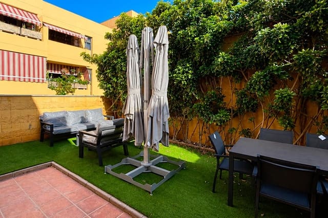 4 soveværelse Villa til salg i Llano del Camello, San Miguel de Abona med garage - € 449.000 (Ref: 10029730)