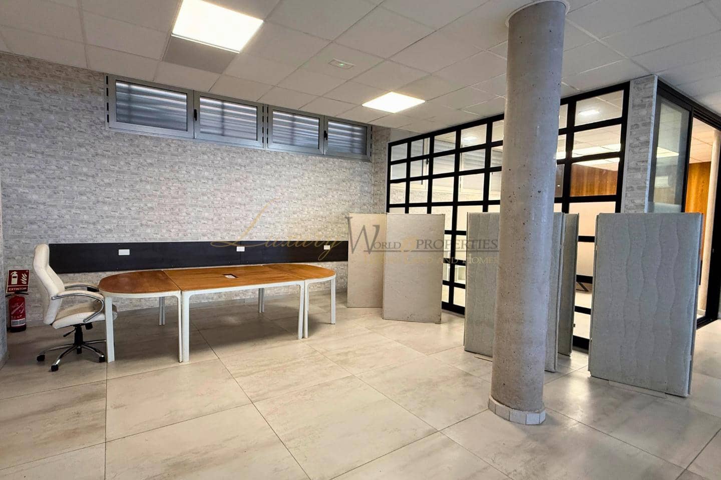 4 camera da letto Azienda in vendita in Valle de San Lorenzo - 449.000 € (Rif: 10031157)