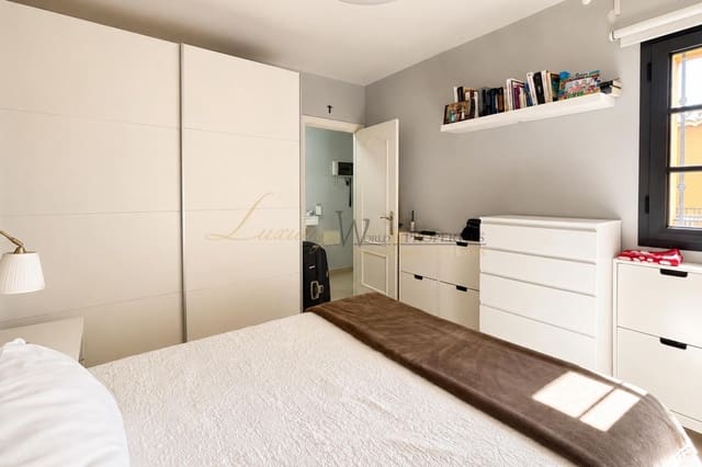 2 camera da letto Appartamento in vendita in Costa del Silencio, Arona con piscina garage - 269.000 € (Rif: 10032478)