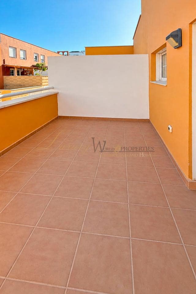 4 soveværelse Villa til leje i Llano del Camello med garage - € 2.700 (Ref: 10039970)
