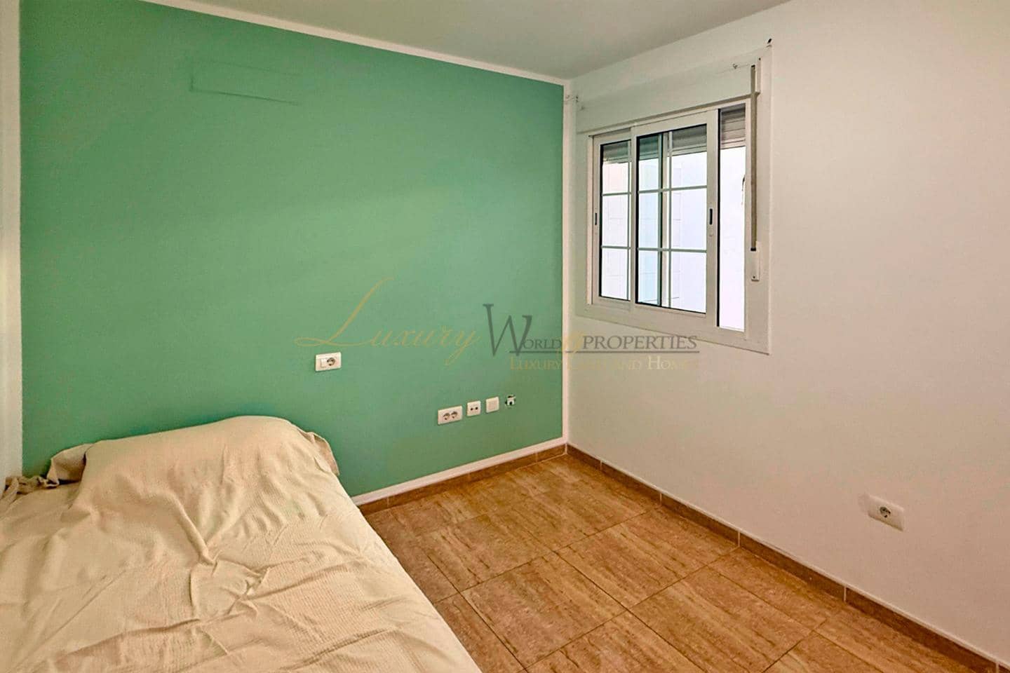 4 soveværelse Villa til leje i Llano del Camello med garage - € 2.700 (Ref: 10039970)