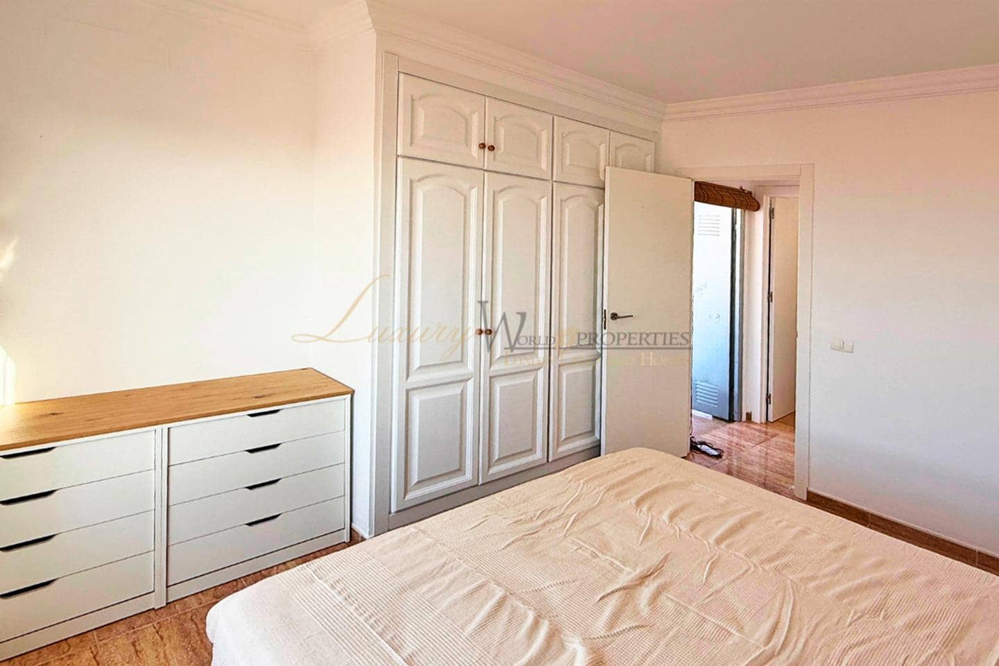 4 soveværelse Villa til leje i Llano del Camello med garage - € 2.700 (Ref: 10039970)