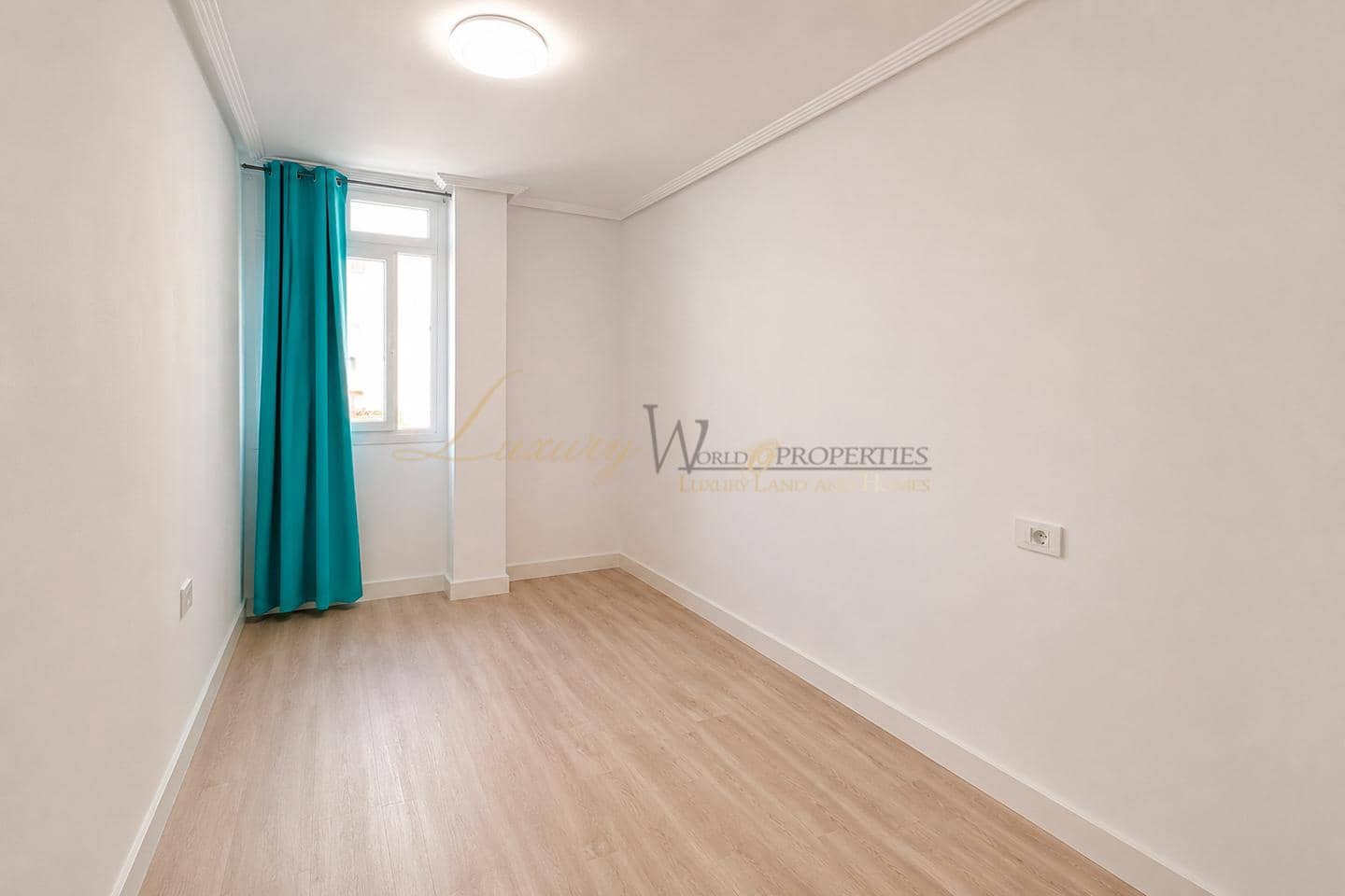 Piso de 3 habitaciones en Los Abrigos en venta con garaje - 269.000 € (Ref: 10043317)
