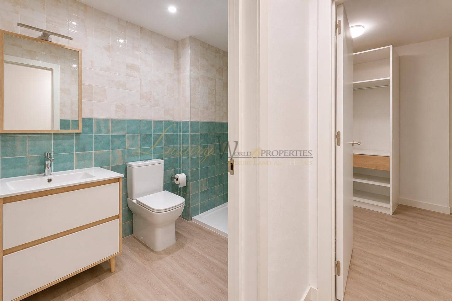 Piso de 3 habitaciones en Los Abrigos en venta con garaje - 269.000 € (Ref: 10043317)