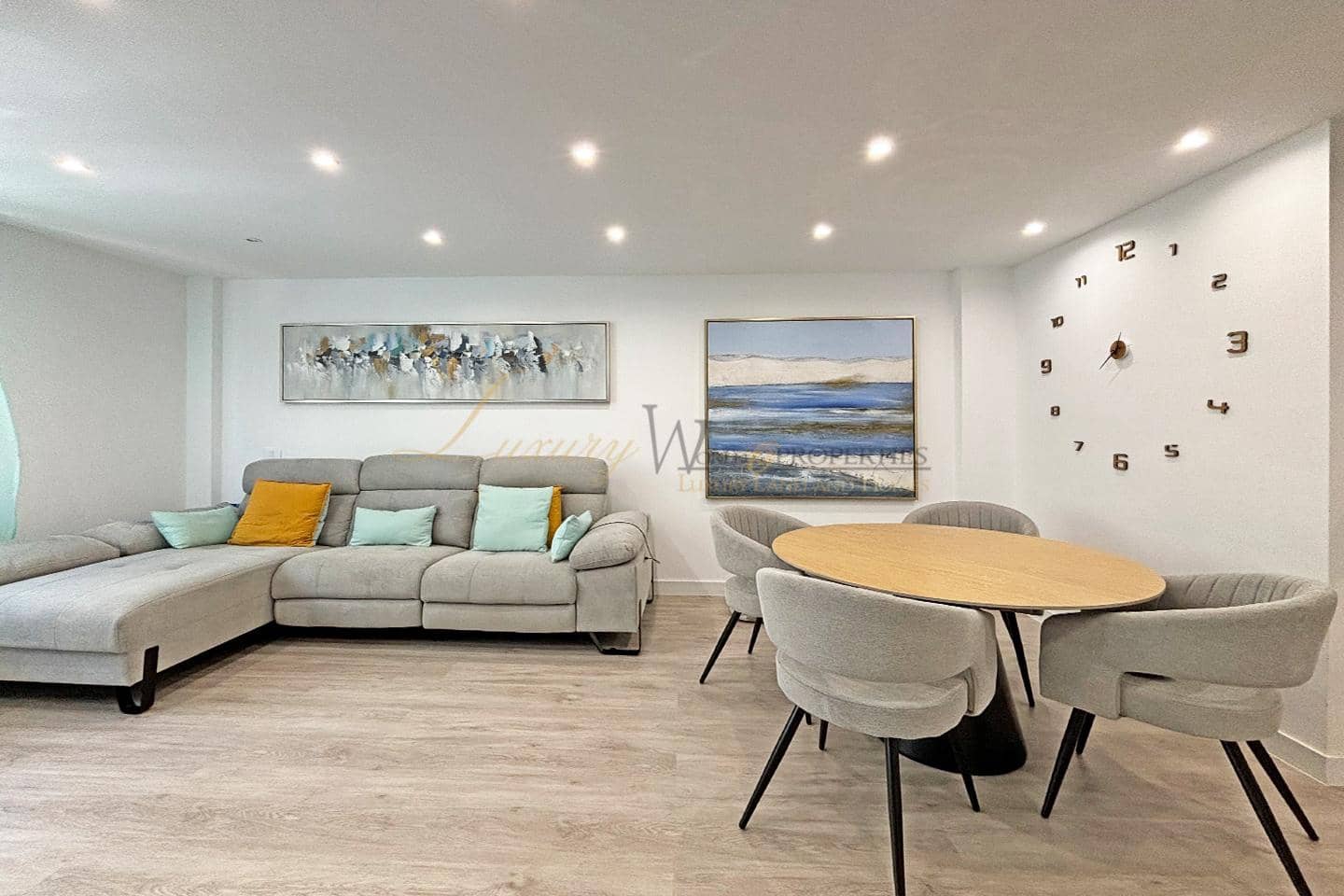 Piso de 3 habitaciones en Los Abrigos en venta con garaje - 269.000 € (Ref: 10043317)