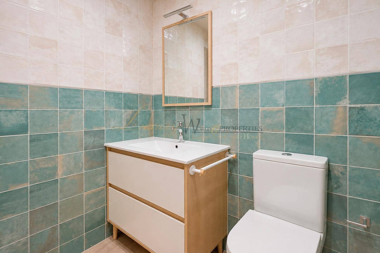 Piso de 3 habitaciones en Los Abrigos en venta con garaje - 269.000 € (Ref: 10043317)