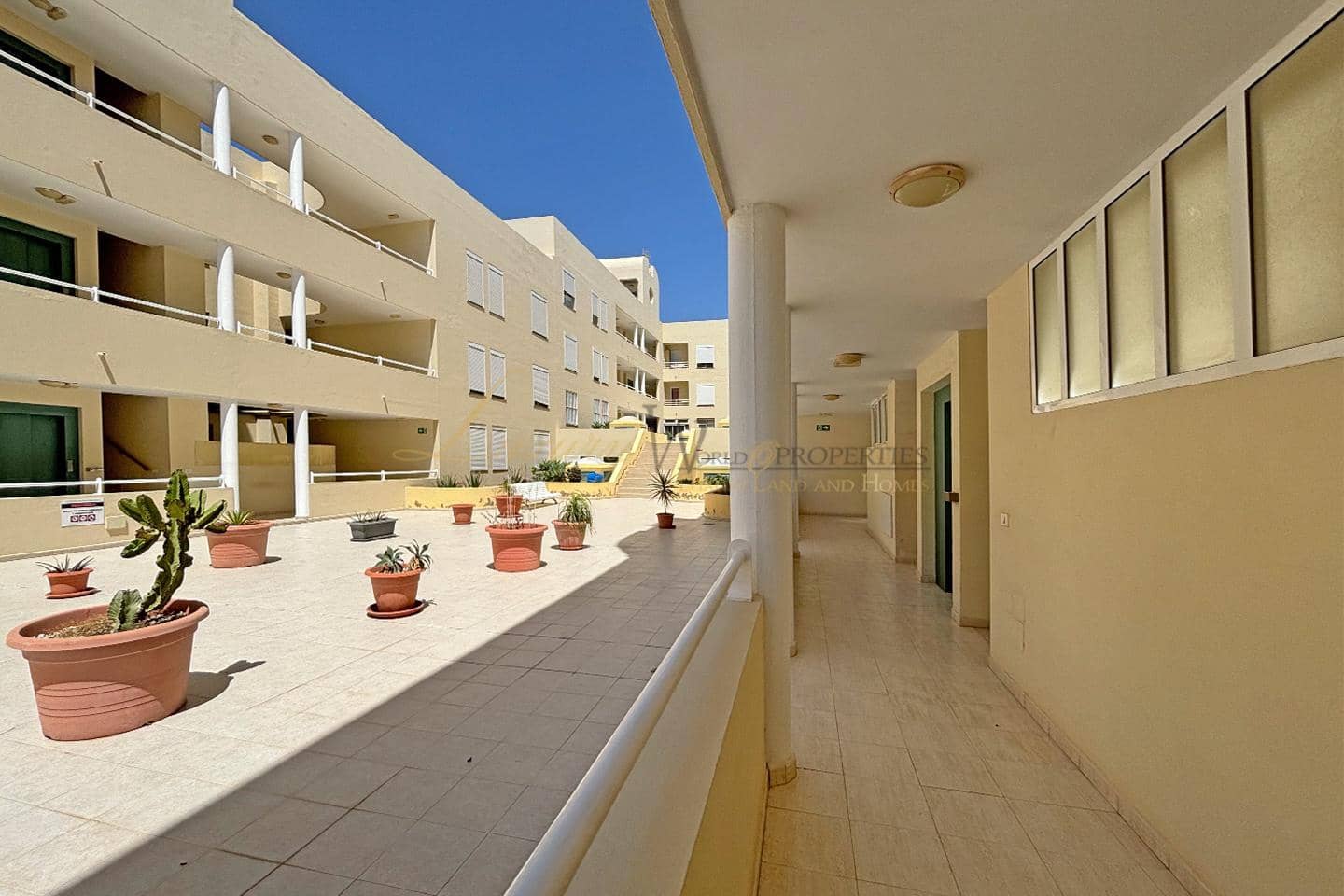 Appartement de 3 chambres à louer à Los Abrigos avec garage - 1 500 € (Ref: 10043465)