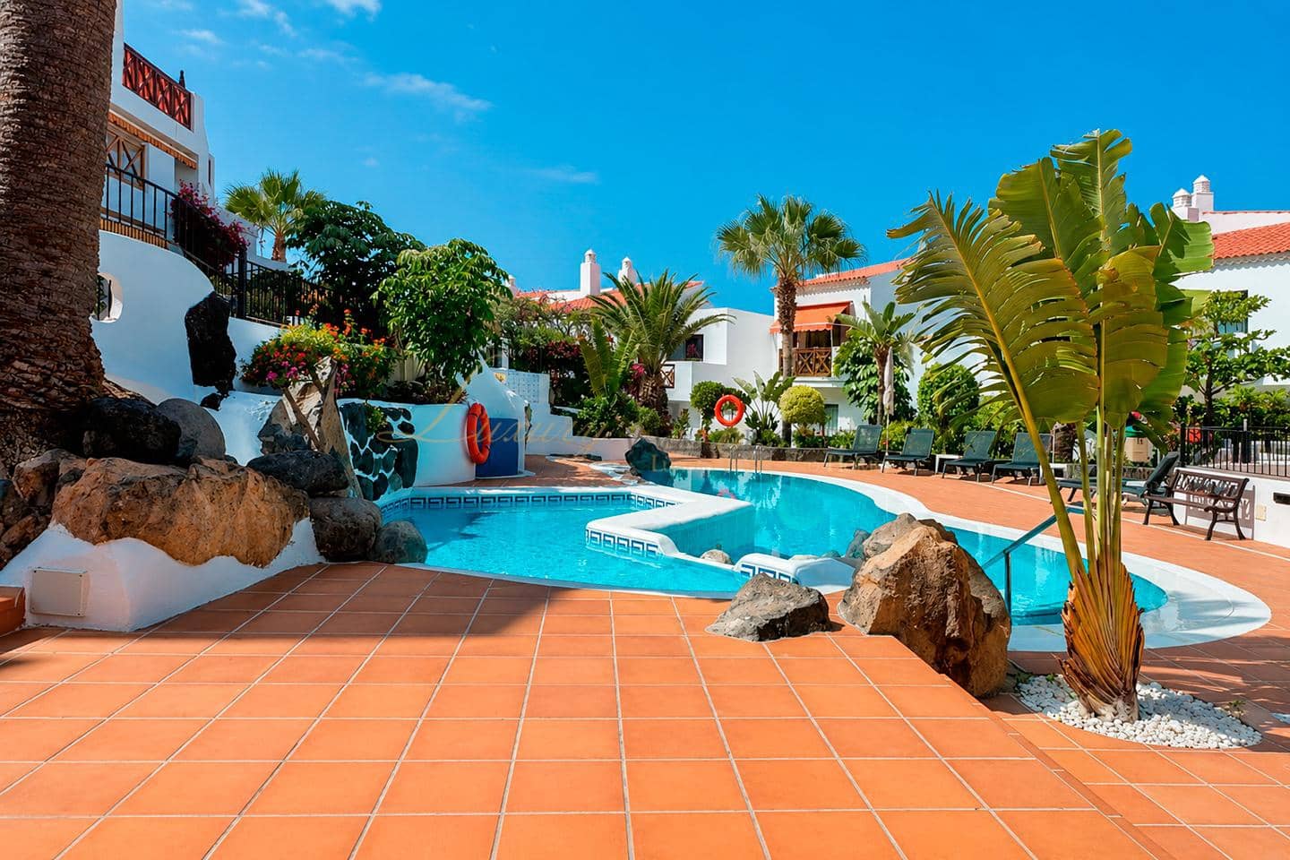 2 sovrum Lägenhet till salu i Puerto Santiago med pool - 450 000 € (Ref: 10045724)