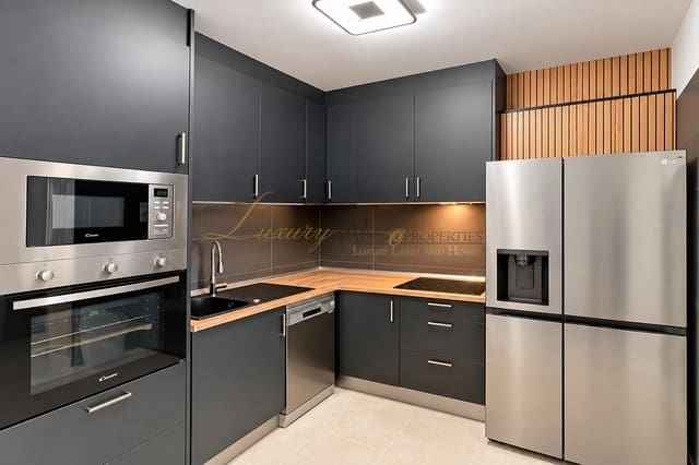 2 quarto Apartamento para arrendar em Chayofa, Arona com piscina garagem - 1 500 € (Ref: 10059985)