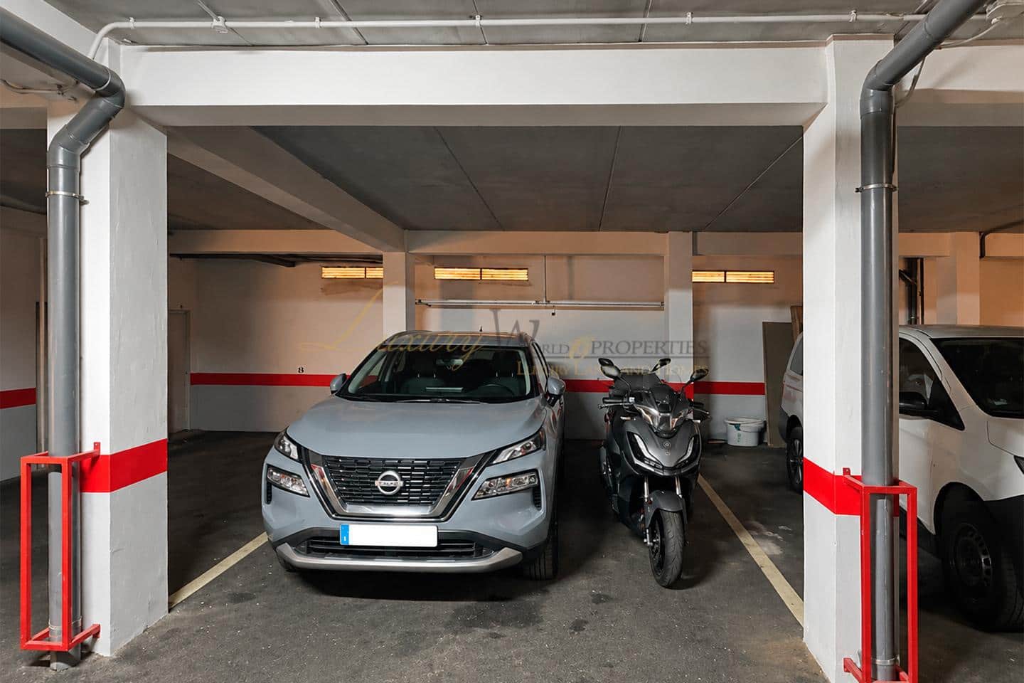 2 sypialnia Mieszkanie do wynajęcia w Chayofa z basenem garażem - 1 500 € (Ref: 10059985)