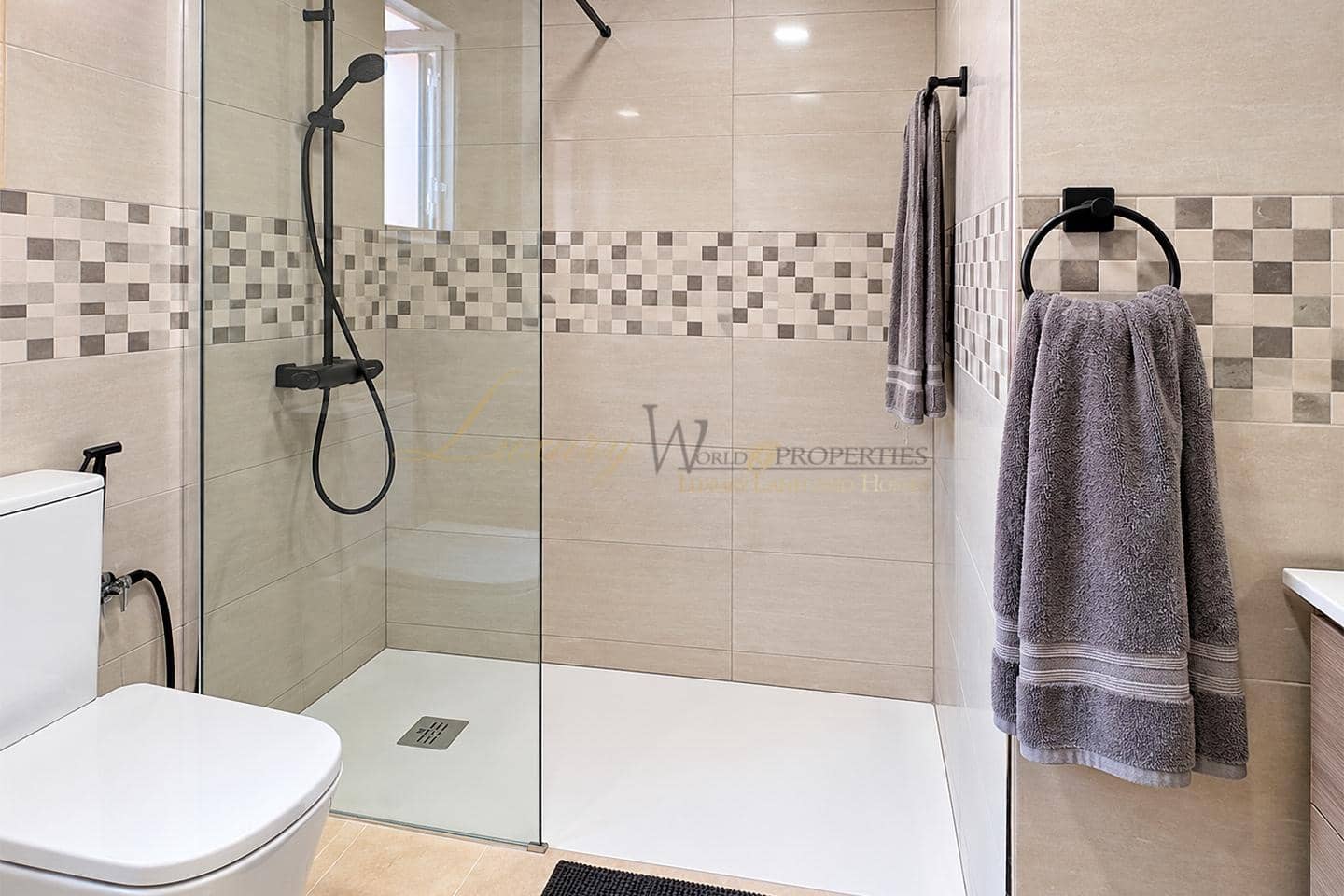 2 chambre Appartement à vendre à Chayofa avec piscine garage - 395 000 € (Ref: 10059986)