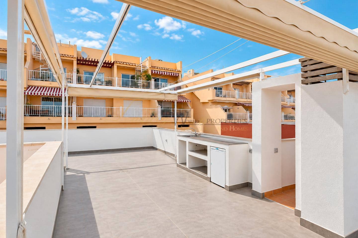2 chambre Appartement à vendre à Chayofa avec piscine garage - 395 000 € (Ref: 10059986)