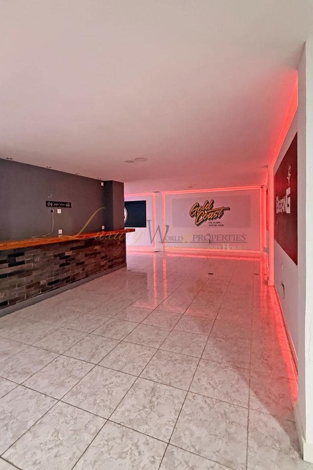 Negocio de 1 habitación en Costa Adeje en venta - 850.000 € (Ref: 10060889)